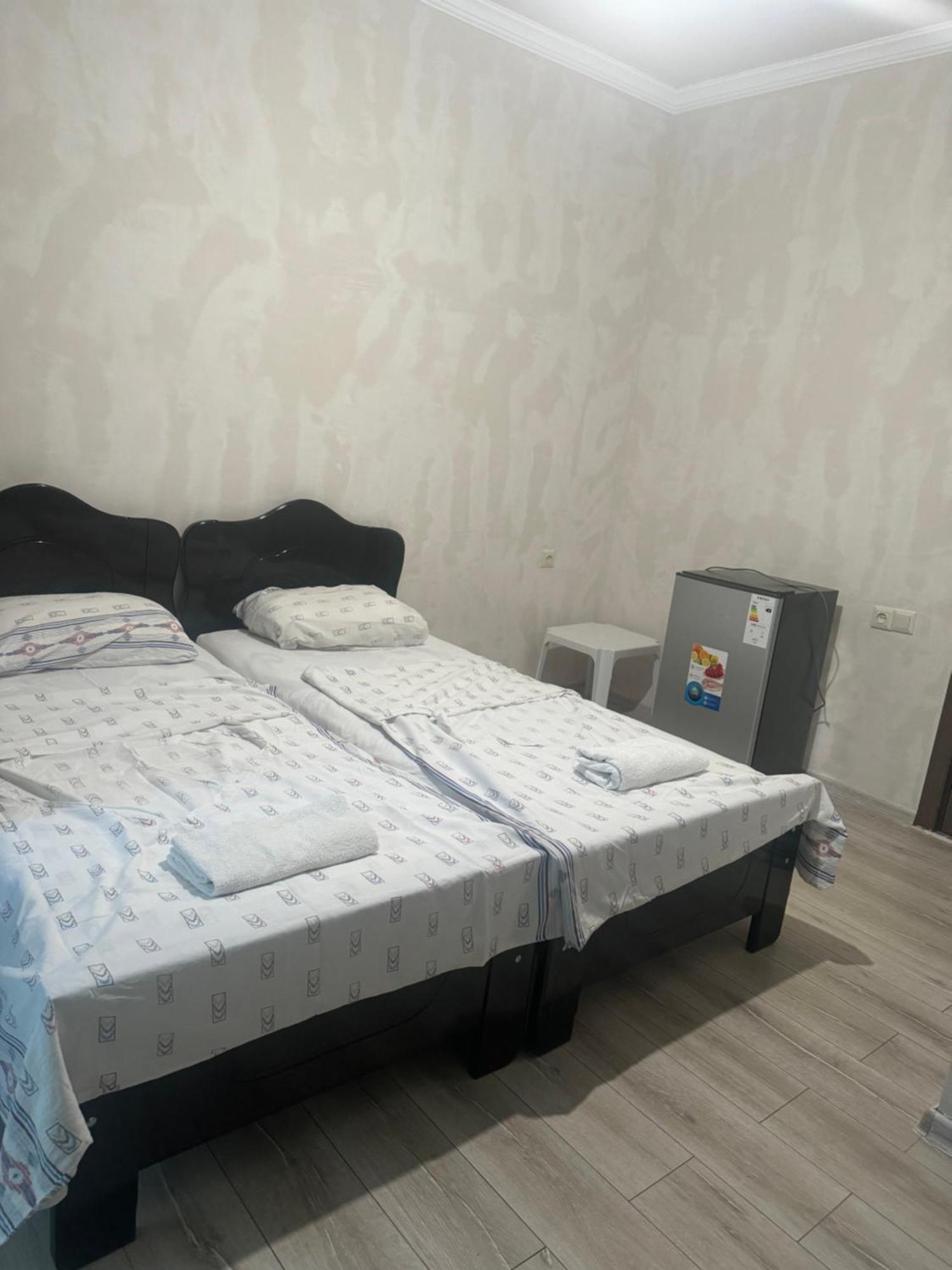 Family Hotel Our House Цихисдзири Екстериор снимка